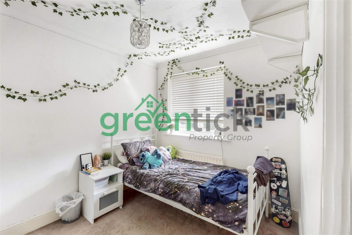 Chinnery Close, Enfield