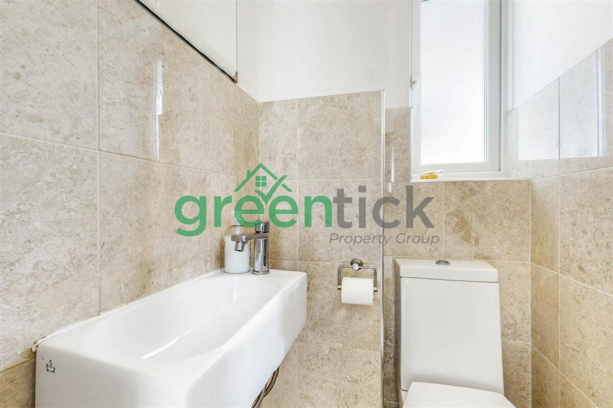 Chinnery Close, Enfield
