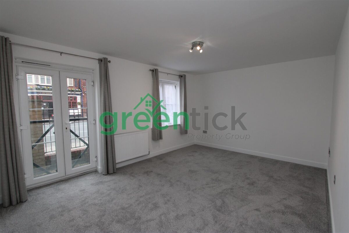 Fencepiece Road, Ilford