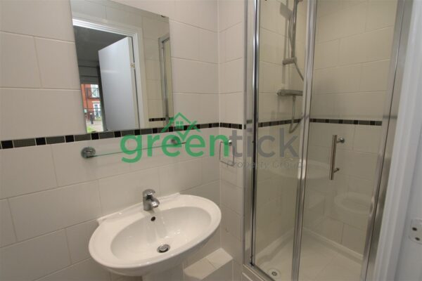 Fencepiece Road, Ilford