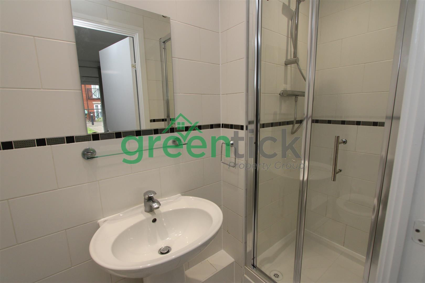 Fencepiece Road, Ilford