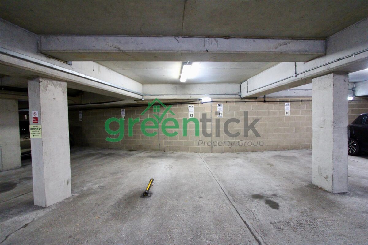 Fencepiece Road, Ilford