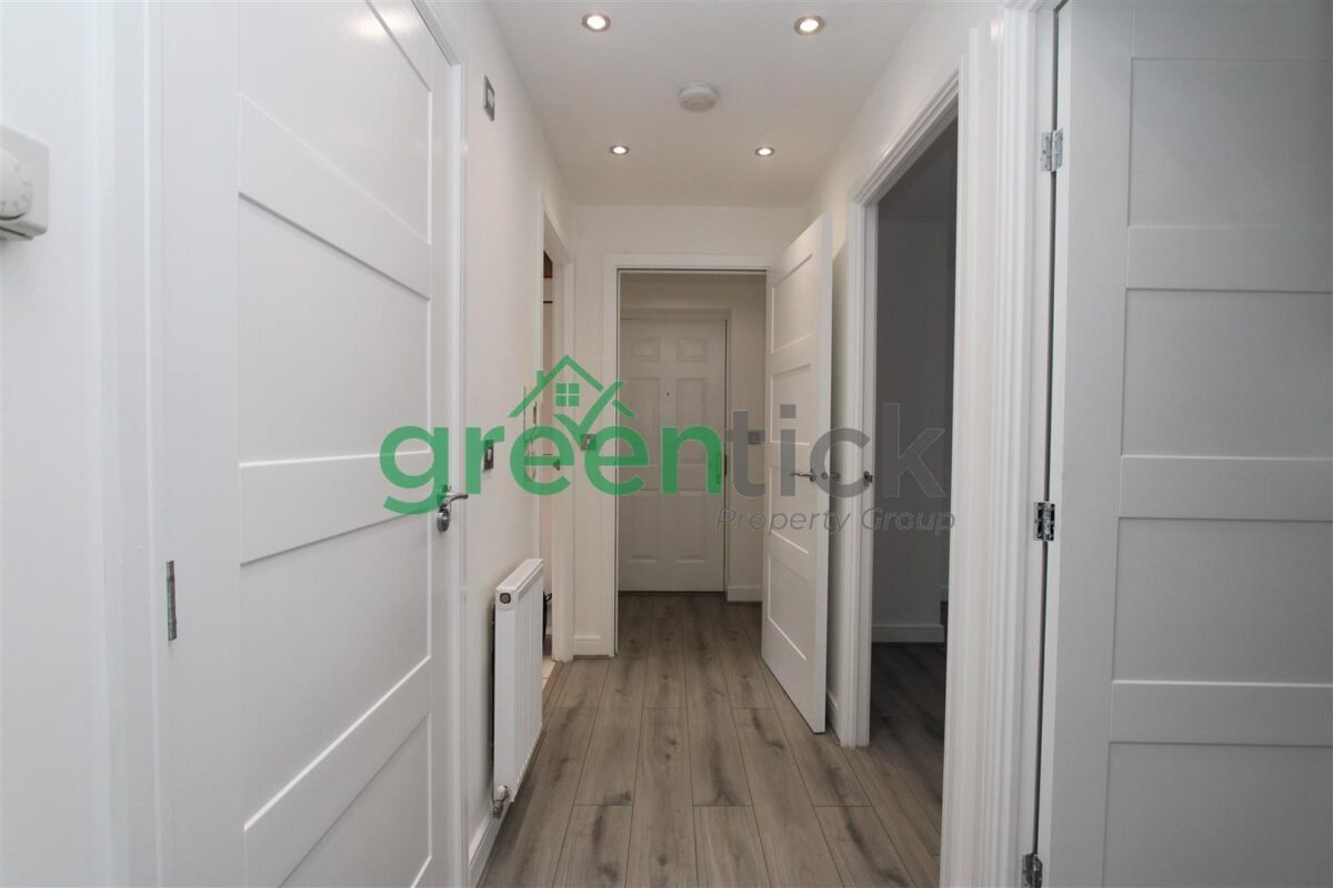 Fencepiece Road, Ilford