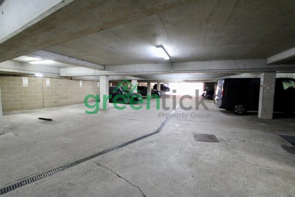 Fencepiece Road, Ilford