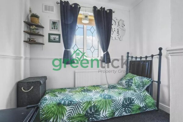 Hargreaves Close, Cheshunt