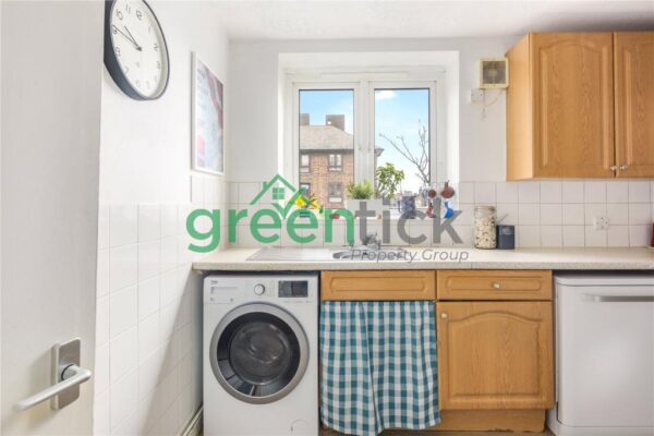 Upper Clapton Road, London