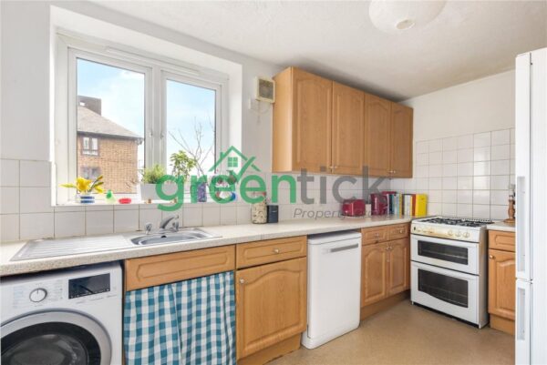 Upper Clapton Road, London