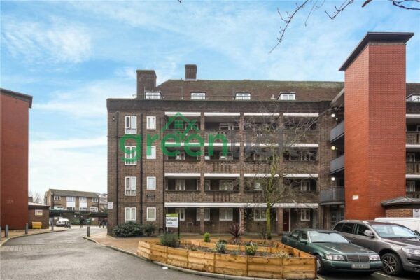 Upper Clapton Road, London