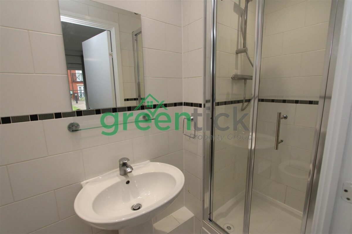 Fencepiece Road, Ilford