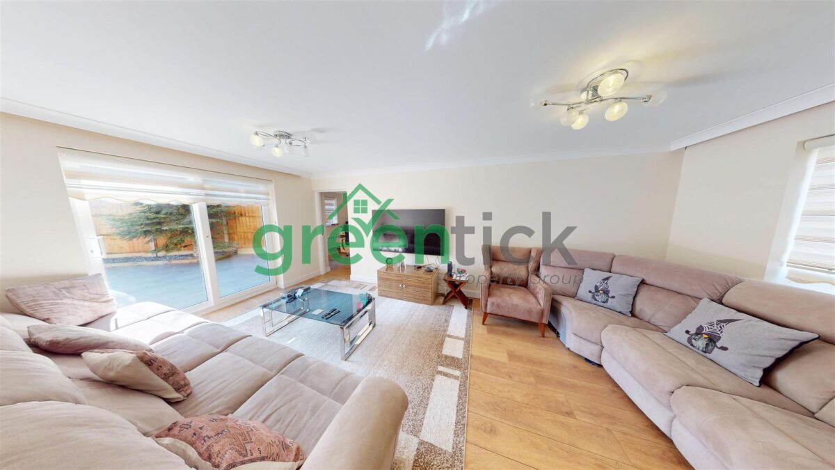 Denby Grange, Harlow