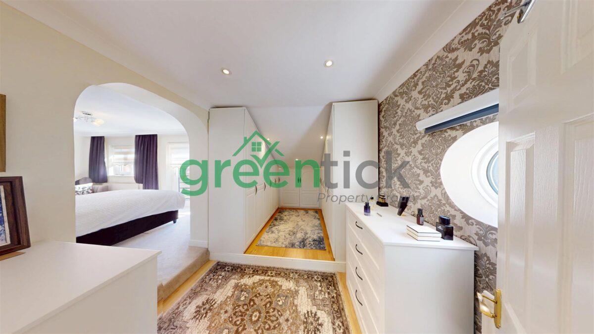 Denby Grange, Harlow