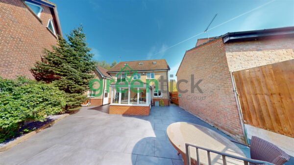 Denby Grange, Harlow