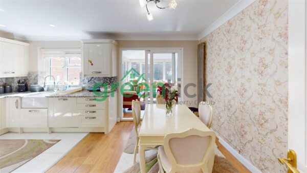 Denby Grange, Harlow