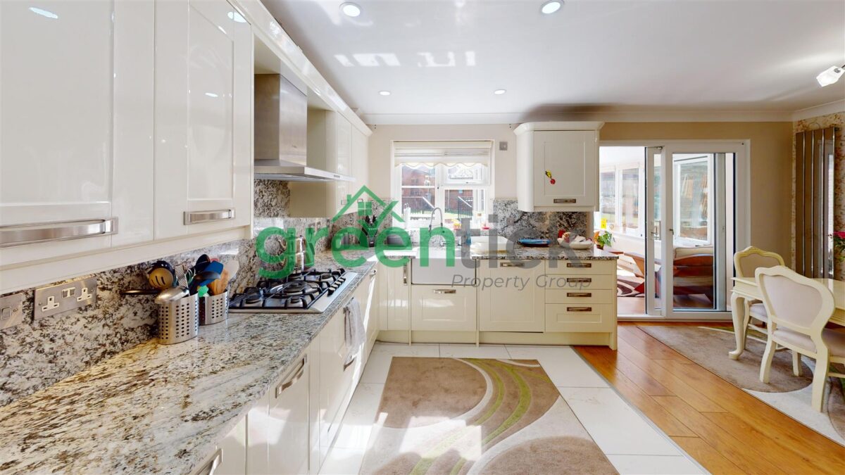 Denby Grange, Harlow