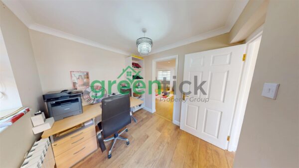 Denby Grange, Harlow