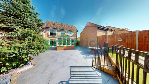 Denby Grange, Harlow