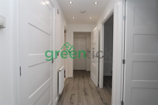 Fencepiece Road, Ilford